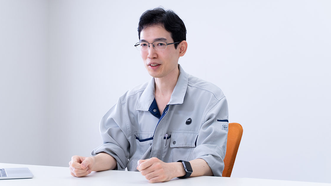 職場の環境について、どのように感じていますか
